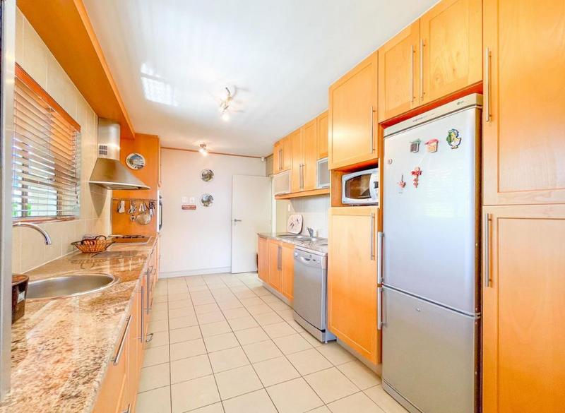 4 Bedroom Property for Sale in Hout Bay Western Cape